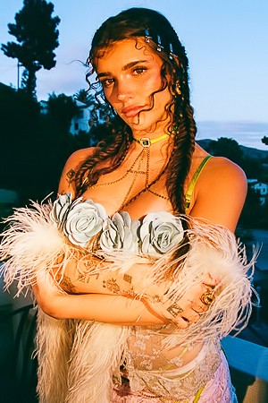 July 2025 All Star Ari Kytsya With Beautiful Face And Body Shows Her Natural Sexy Body